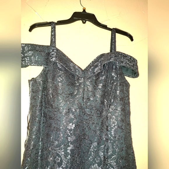 Mermaid Sparkling/ flattering Lace Cocktail Dress. - Picture 6 of 12